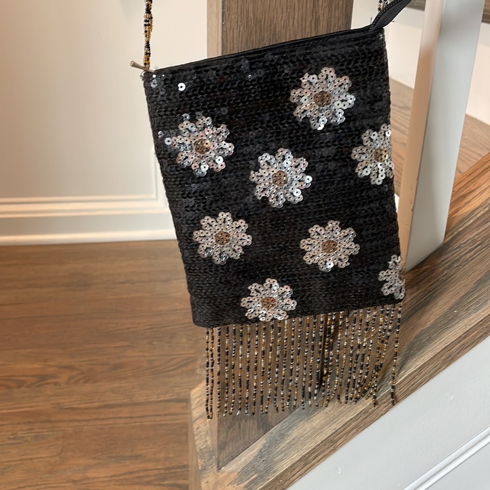 Fun sequined women’s crossbody bag.
